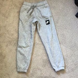 Nike Boys/Kids Size Small Pants